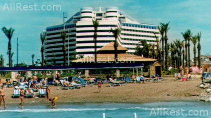 Titanic Hotel 2
